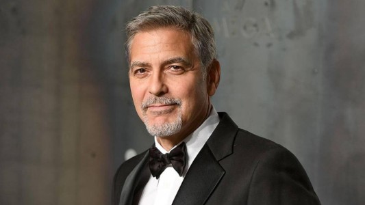 George Clooney fue internado de urgencia tras sufrir un accidente con su moto en Italia