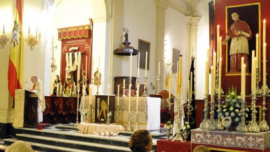 España: La Iglesia prohíbe a un transexual de 21 años ser el padrino de bautismo de su sobrino