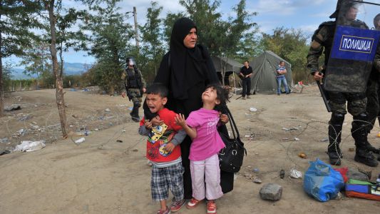 Macedonia cerró el paso a los inmigrantes