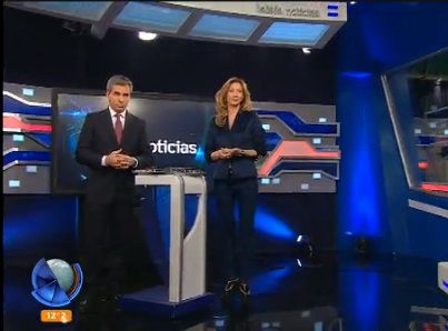 Telefe Noticias a las 13 / Bloque 1 / 12/08/2015