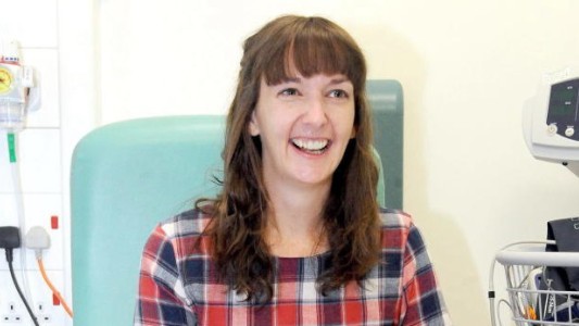 Vuelven a detectar el virus del ébola en una enfermera que fue dada de alta