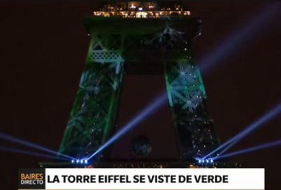 Cumbre por el Cambio Climático: la Torre Eiffel, de verde