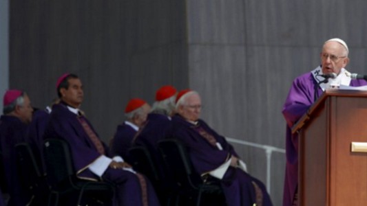 El Papa brindó una multitudinaria misa en México: "Con el demonio no se dialoga"