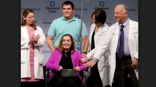 Paciente de trasplante de útero sufrió complicaciones y le tuvieron que retirar el órgano