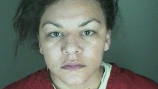 Condenada a 100 años de cárcel por atacar a una embarazada para extraerle al hijo