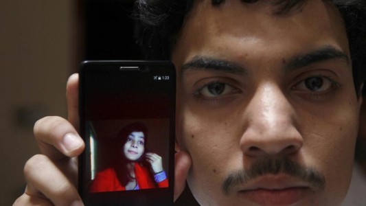 Una madre quemó viva a su hija por casarse sin su permiso en Pakistán