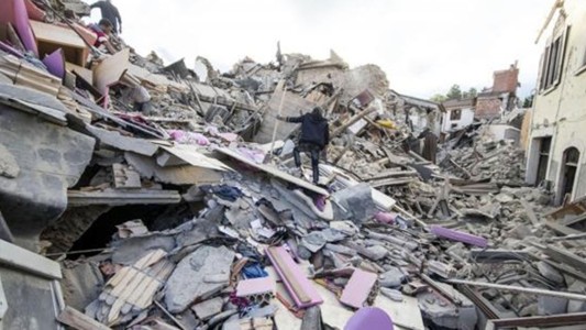 Un nuevo temblor de 4,3 grados causa más derrumbes en Amatrice