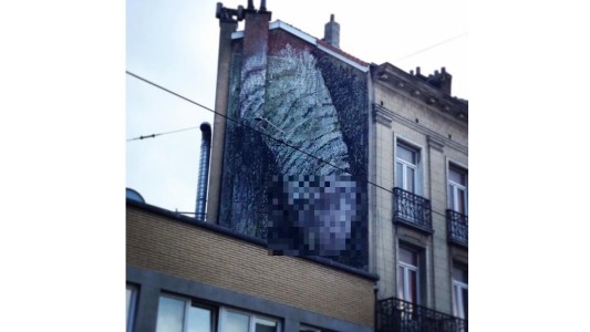 Bruselas: aparecen murales gigantes con grafitis de genitales y nadie sabe quién los hizo