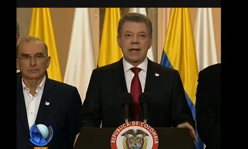 Santos:  "Seguiré buscando la paz hasta el último minuto de mi mandato"