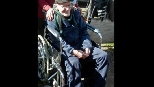 Casi el doble: Un uruguayo de 102 años se casa con una vecina de 56