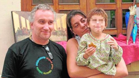 Estafaron con la enfermedad de su hija y ahora investigan si la explotaron sexualmente