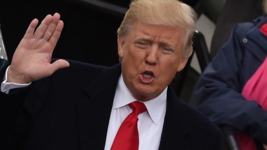 Donald Trump contestó con ironía a las multitudinarias marchas en su contra