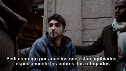 El Papa impulsa un "anti mannequin challenge" para combatir la indiferencia