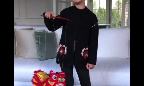 Nieta de Trump se convierte en estrella luego de cantar en chino