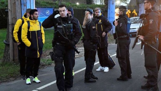 Investigan como "atentado terrorista" las explosiones cerca del micro de Borussia Dortmund
