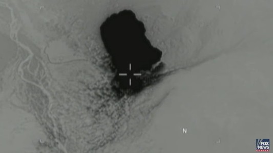 Imágenes del momento del impacto de "la madre de todas las bombas" en Afganistán