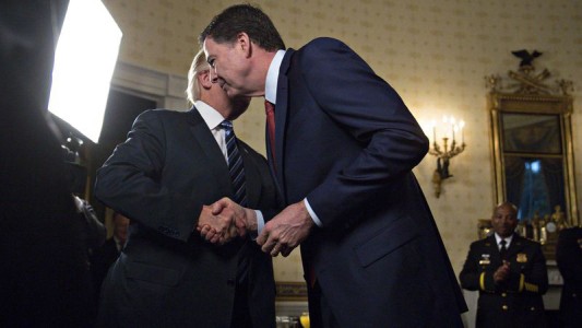 Donald Trump despidió a James Comey, director del FBI