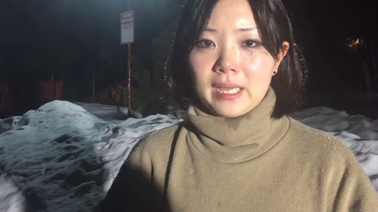 Una anfitriona de Airbnb le negó alojamiento a una joven por ser asiática, la multaron y la echaron de  la plataforma