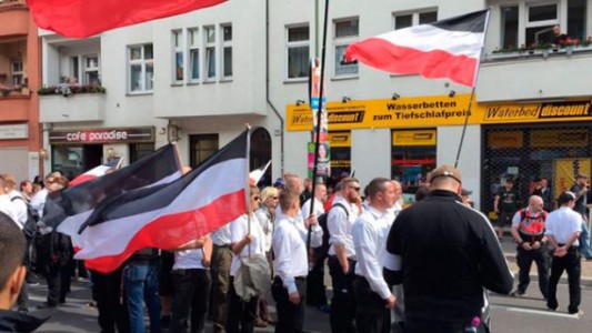 Marcha de neonazis en Berlín para recordar al número 2 de Hitler