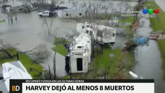 Al menos 8 muertos en Texas por el huracán Harvey