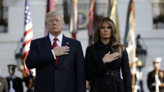 #16Años Donald y Melania Trump pidieron un minuto de silencio en homenaje a las víctimas del 11S