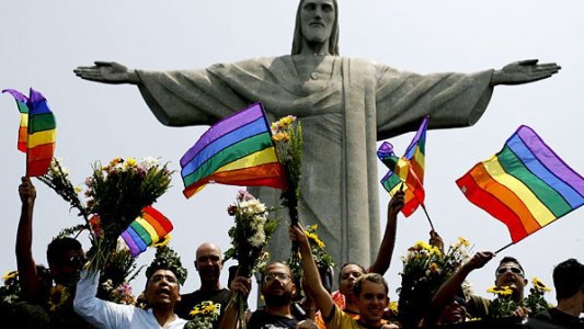 Autorizan a aplicar la "cura gay" en Brasil