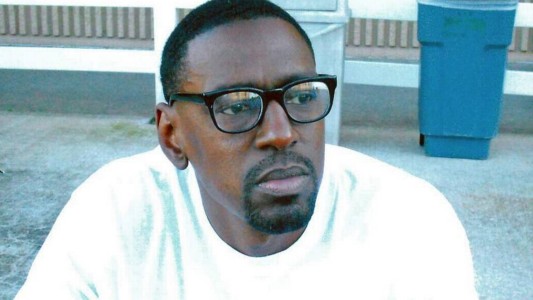 Estuvo 23 años preso por error y ahora recuperó la libertad