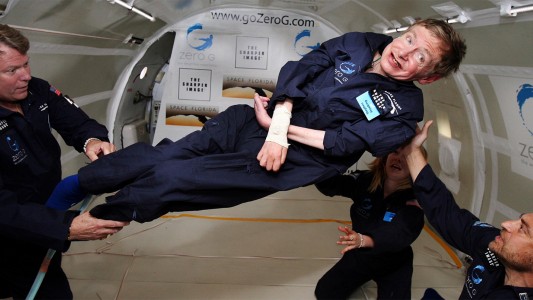 Para Stephen Hawking la Tierra ya está perdida, será una bola de fuego y pide ir a Alpha Centauri