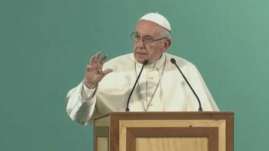 El papa Francisco visitó una cárcel de mujeres en Chile