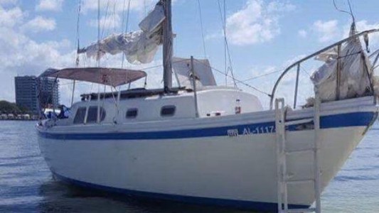 Estados Unidos: al menos once muertos por el naufragio de un barco turístico