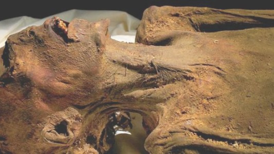 La escalofriante resolución del misterio de 3.000 años de "la momia que grita"