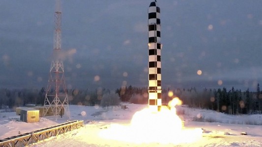 Las seis armas "invencibles" presentadas por Putin para desafiar a Estados Unidos