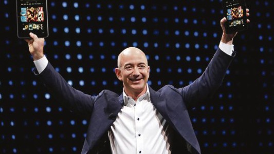 Con una fortuna de US$ 112.000 millones, el fundador de Amazon desplaza a Bill Gates