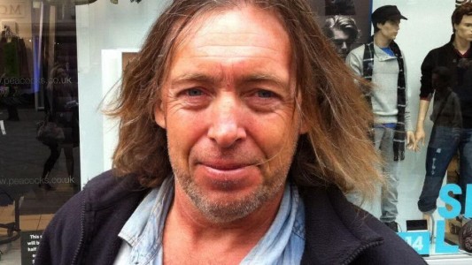 Fue detenido por orinar en la maceta del vecino y terminó siendo condenado por dos violaciones