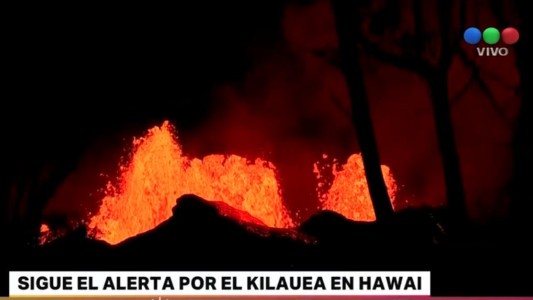 Videos: la lava del volcán Kilauea ya toma las calles de Hawai