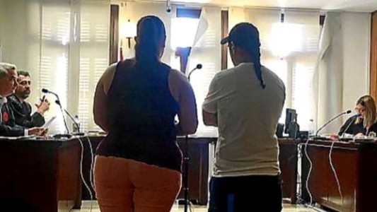 Una pareja fue condenada por atar a su hija de 7 años a una para que los viera cuando tenían sexo