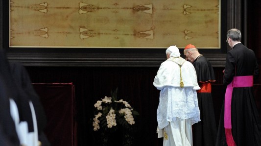 Investigadores aseguran que el santo sudario es falso: la sangre la pintaron con pincel