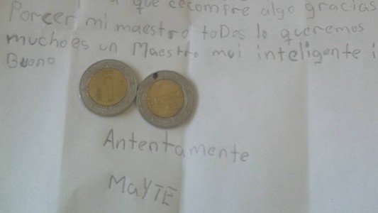 "Le doy mi dinero del recreo": conmovedor regalo a un maestro de una alumna cuyo padre está desempleado