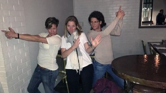 Las tres mujeres que se convirtieron en heroínas al salvar a una joven de una violación