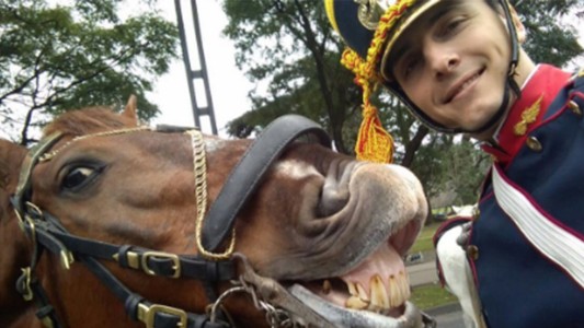 La historia detrás de la selfie que se volvió viral en los festejos del Bicentenario