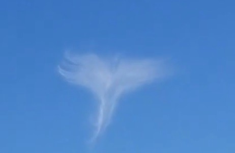 #EsViral La nube con forma de ángel que emociona a todo el mundo