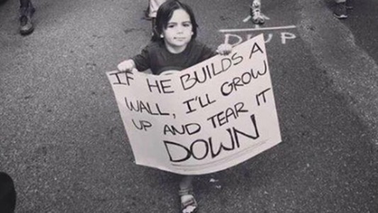 El mensaje de un nene contra el muro de Trump que se volvió viral