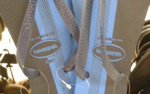 Nuevo desafío viral: ¿De qué color son las ojotas?