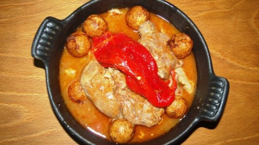 De no creer: confundieron un evento gastronómico español con una página porno