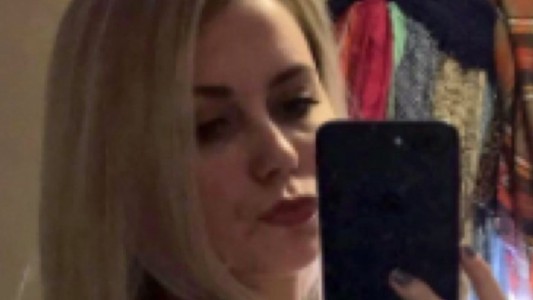 La chica subió una selfie muy hot, pero todos la criticaron por el desorden