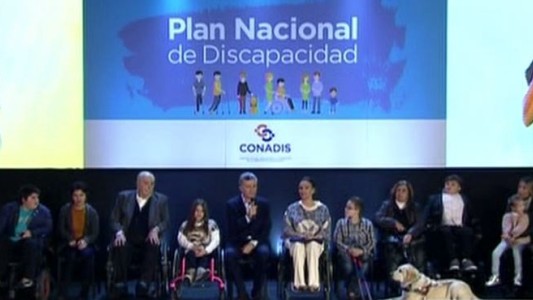 "Creemos en la Argentina que camina", la frase del Presidente en un acto con discapacitados que estalló en las redes sociales