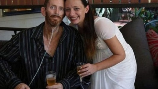 Conmovedor: tiene un cáncer terminal, seis hijos y adelantó la fecha para poder casarse