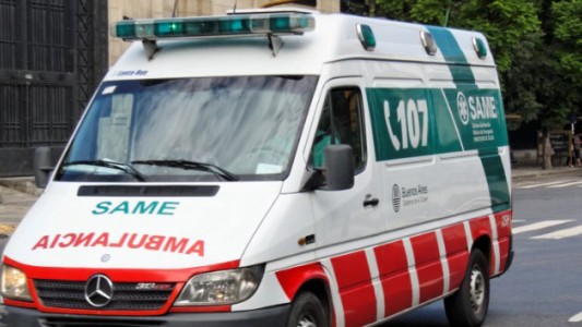 Un enfermero se volvió viral al explicar cómo actuar al ver una ambulancia detrás de tu auto
