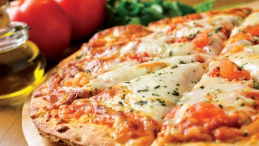 Esta broma de una pizzería llegó tan lejos que terminó en el despido de una empleada