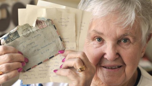 "Te quiero y siempre te querré": recibió una carta de amor que le escribió a su esposo hace 57 años